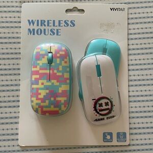 Wireless Mouse with 3 interchangeable faceplates
